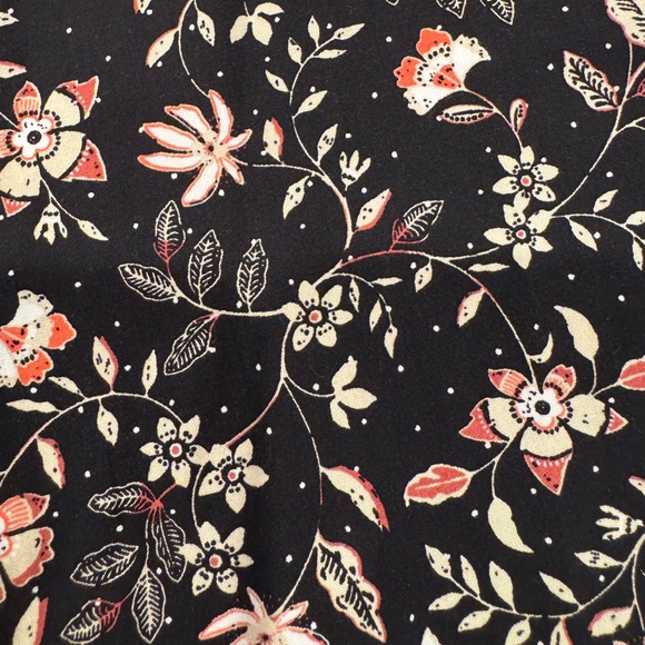 Old Navy Black Floral V-Neck Romper with Pockets NWT - Picture 9 of 16